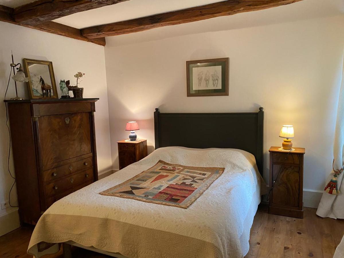 Le Pigeonnier De Saint-Loup Bed And Breakfast Екстериор снимка