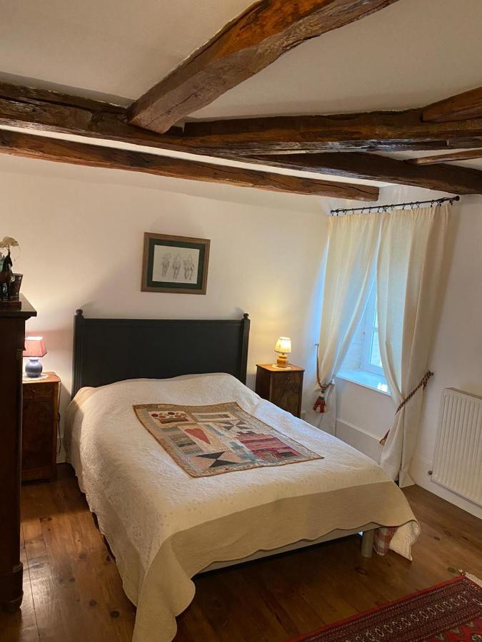 Le Pigeonnier De Saint-Loup Bed And Breakfast Екстериор снимка