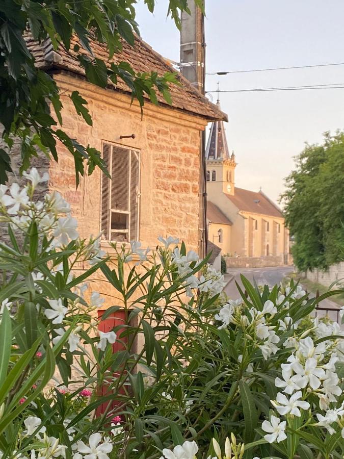 Le Pigeonnier De Saint-Loup Bed And Breakfast Екстериор снимка
