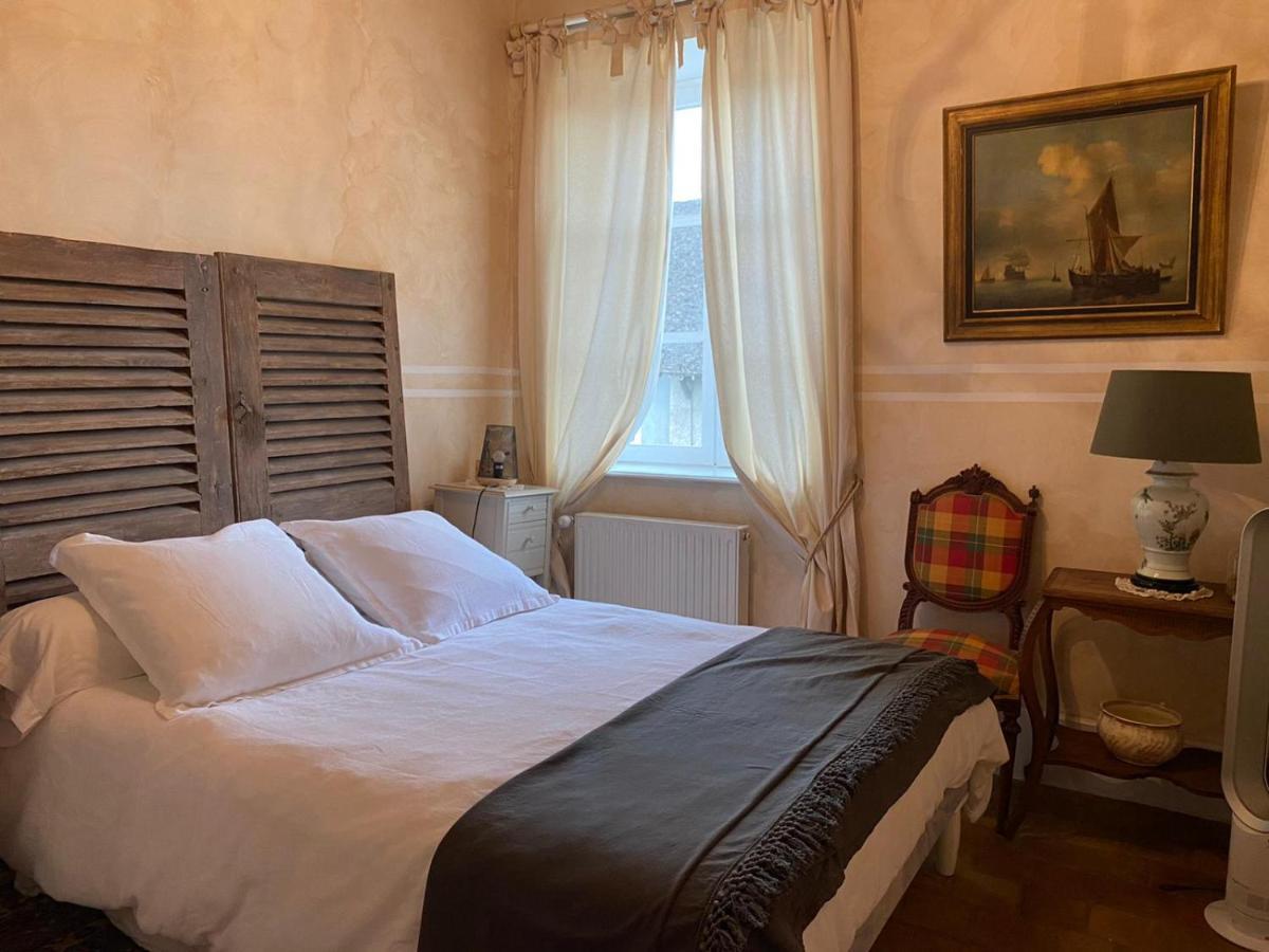 Le Pigeonnier De Saint-Loup Bed And Breakfast Екстериор снимка